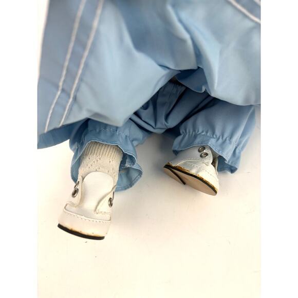 VTG Ashton Drake Porcelain Baby Doll Yolanda Bello - Picture 8 of 15